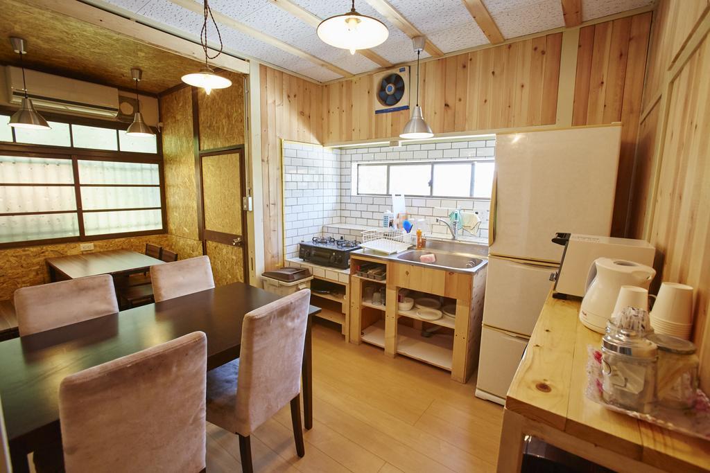 Guest House Preta Torami Ichinomiya  Exteriör bild